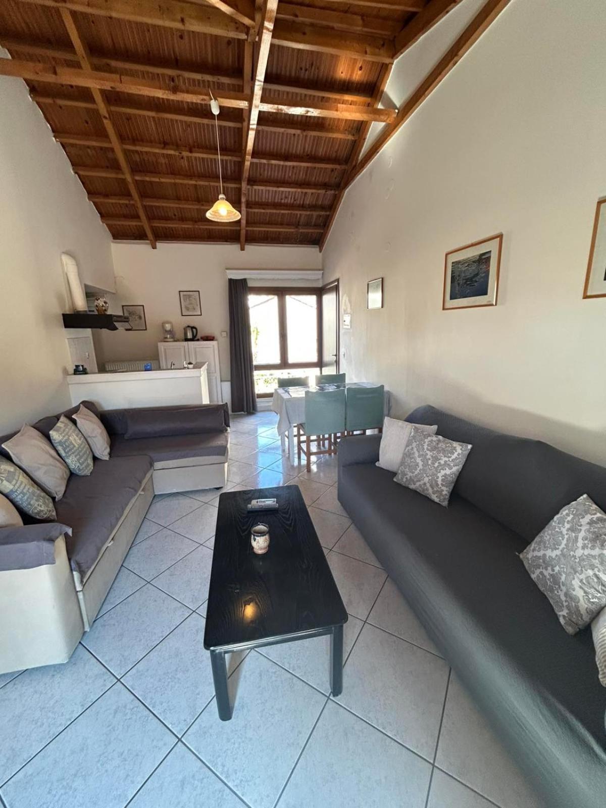 Roxani Studios-Apartments Petra  Room photo
